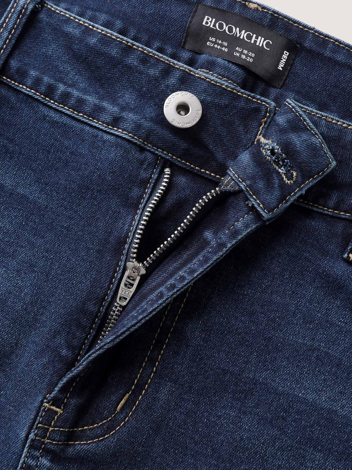 No Waist Gap Flared Cropped Jeans