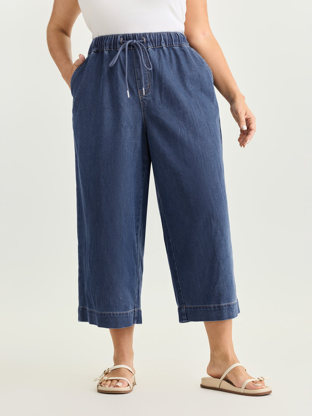 Elastic Drawstring Waistband Wide-Leg Jeans