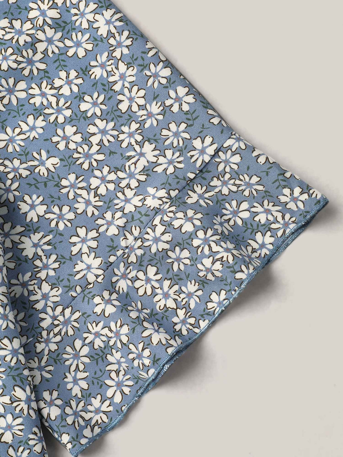 Ditsy Floral Pleated Flared Sleeve Blouse