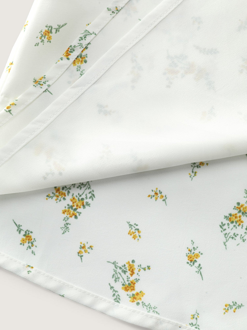 Floral Print Button Detail Color Contrast Blouse