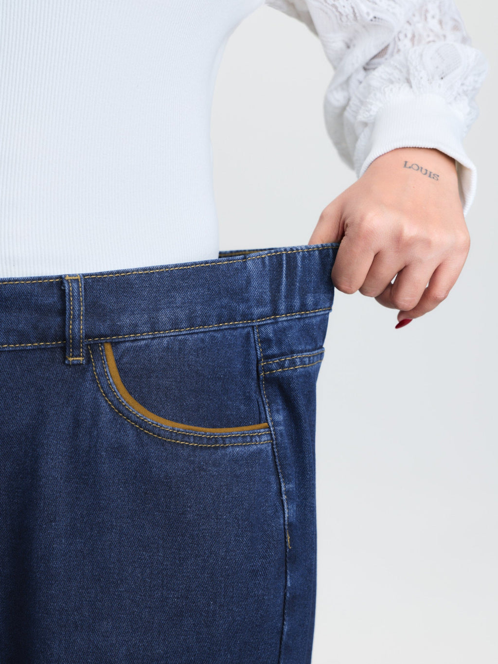 Classic Pull-On Wide-Leg Jeans