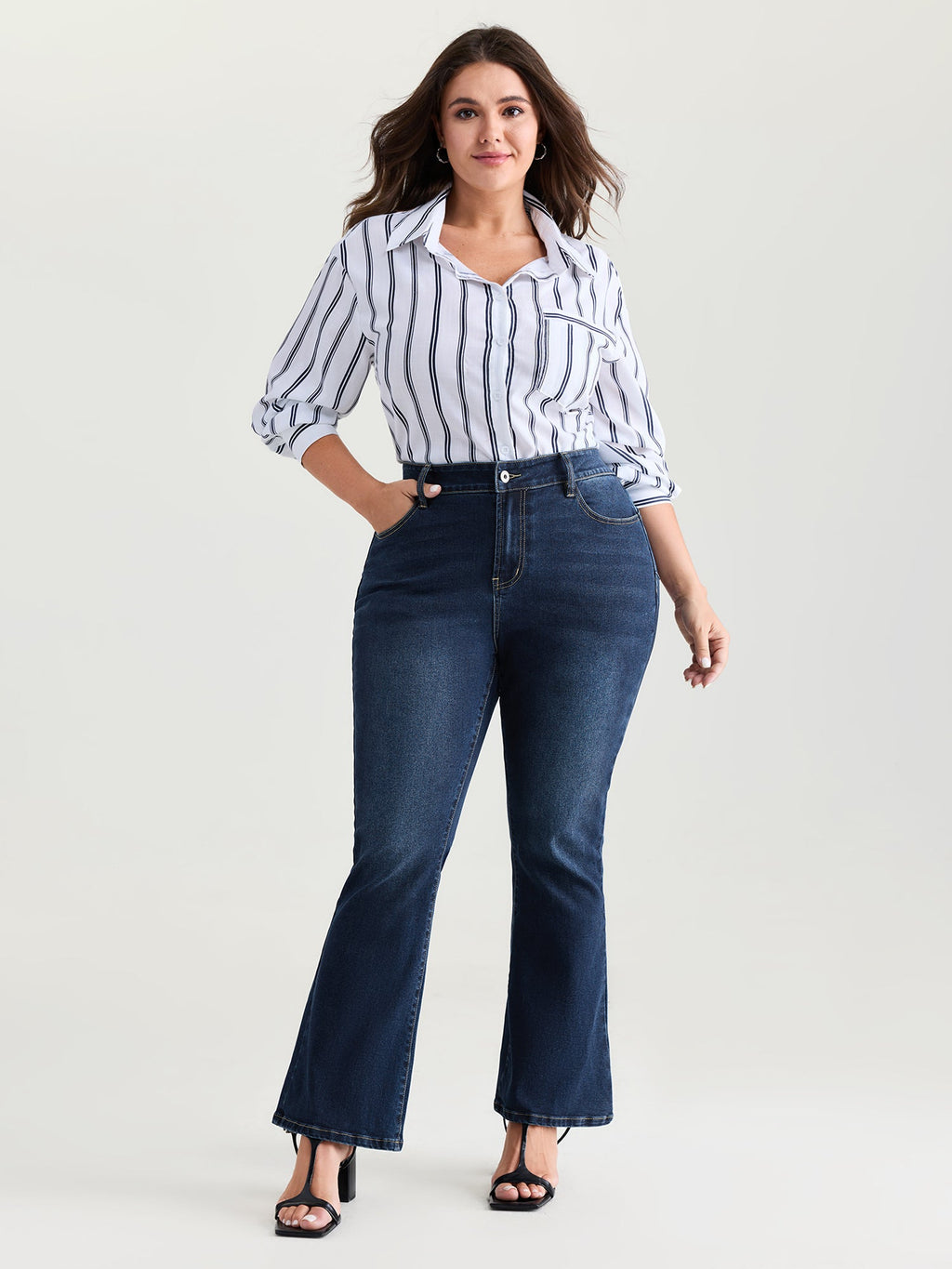 No Waist Gap Flared Cropped Jeans