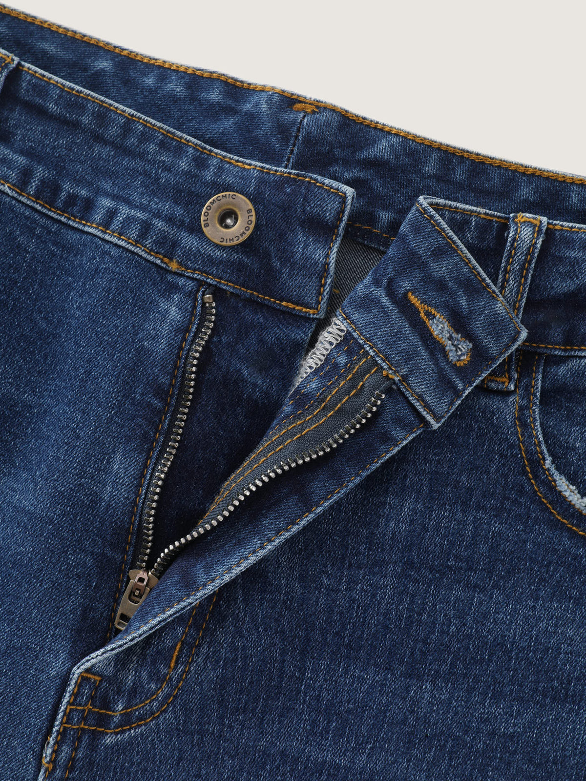 Stretchy Waist Straight-Leg Mid-Rise Jeans