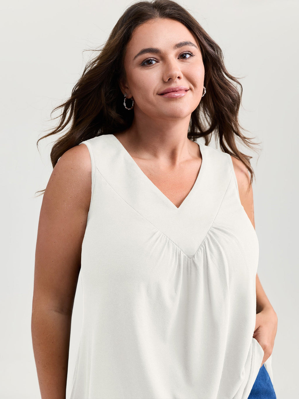 Stretchy V-Neck Pleated Tank Top