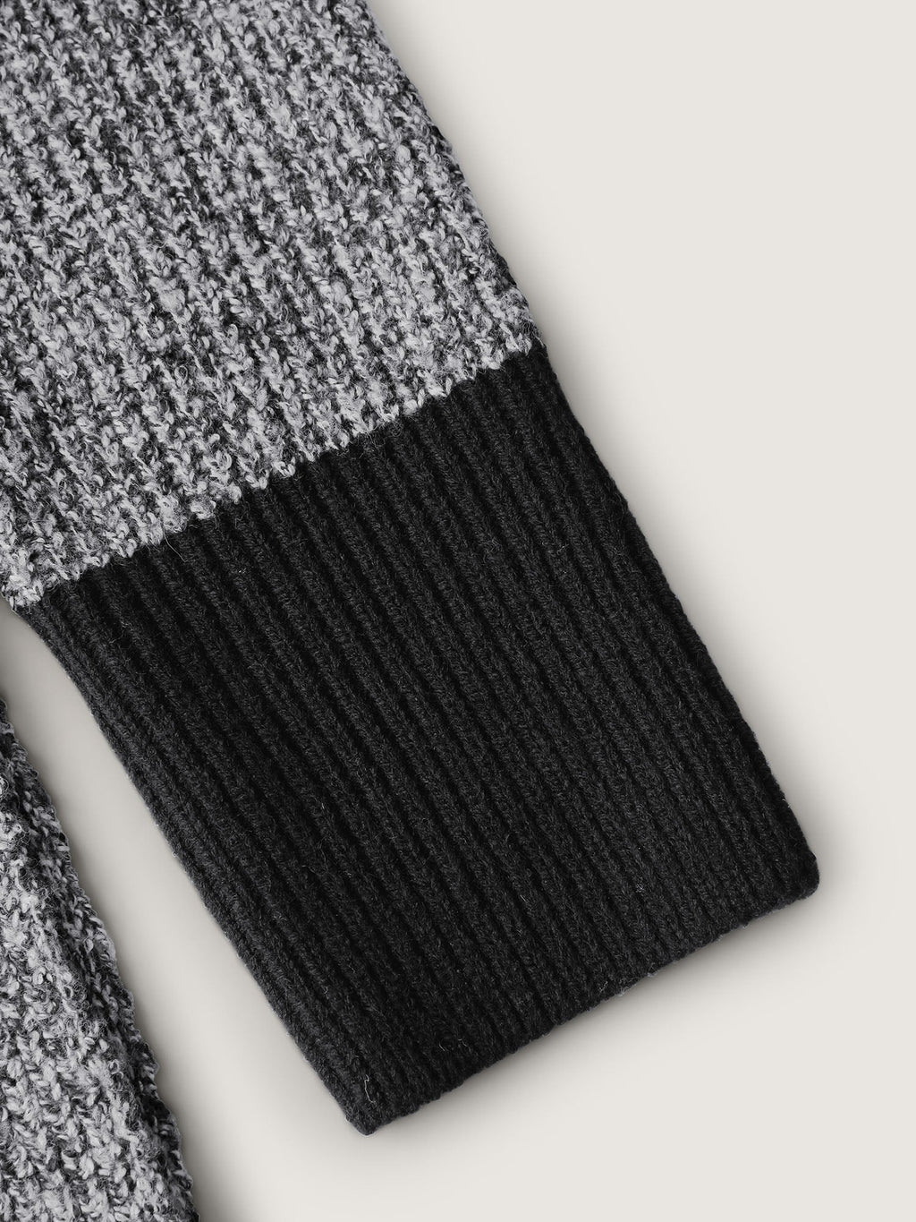 Color Contrast Trim Textured Pocket Knit Cardigan