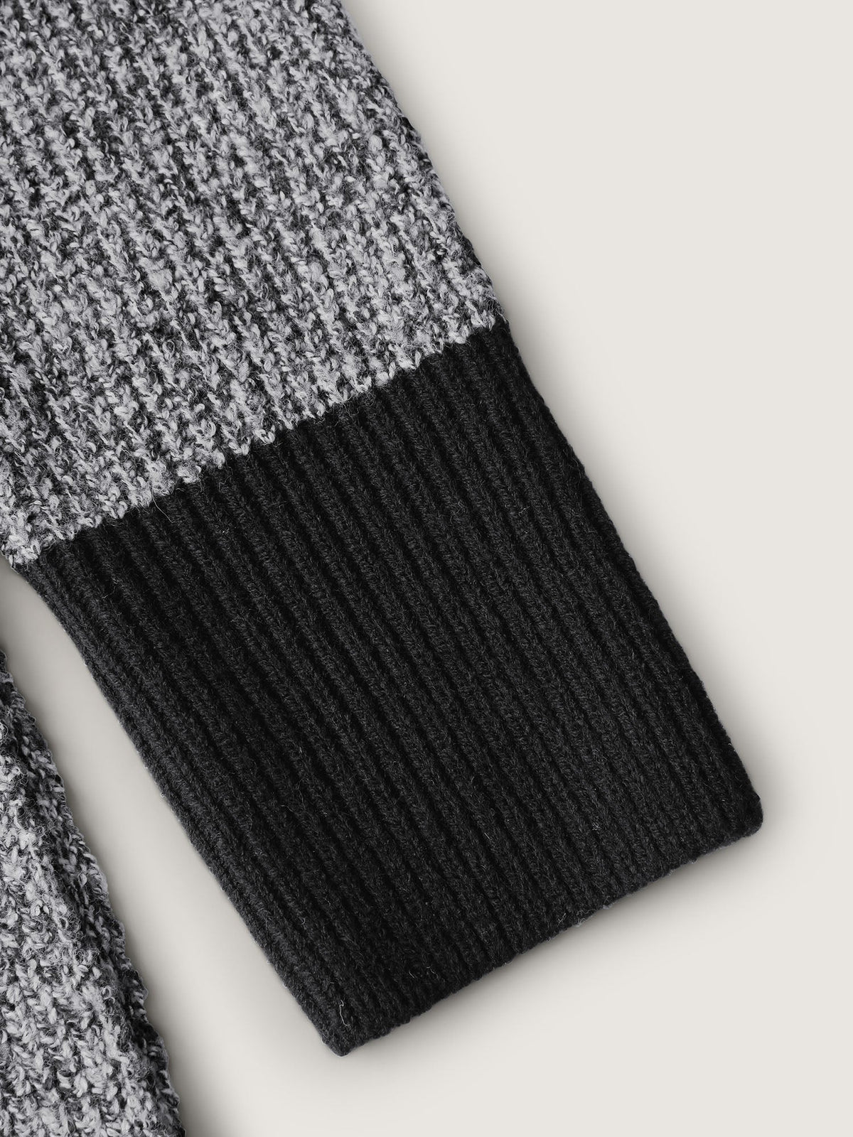 Color Contrast Trim Textured Pocket Knit Cardigan