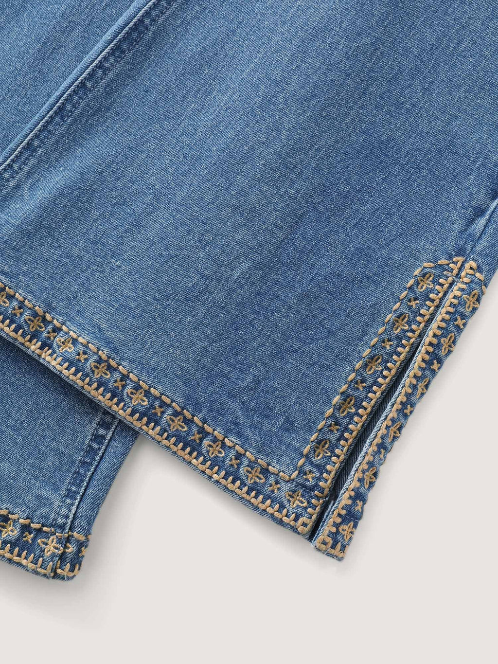 Stretchy High-Rise Elastic Back Waist Jeans