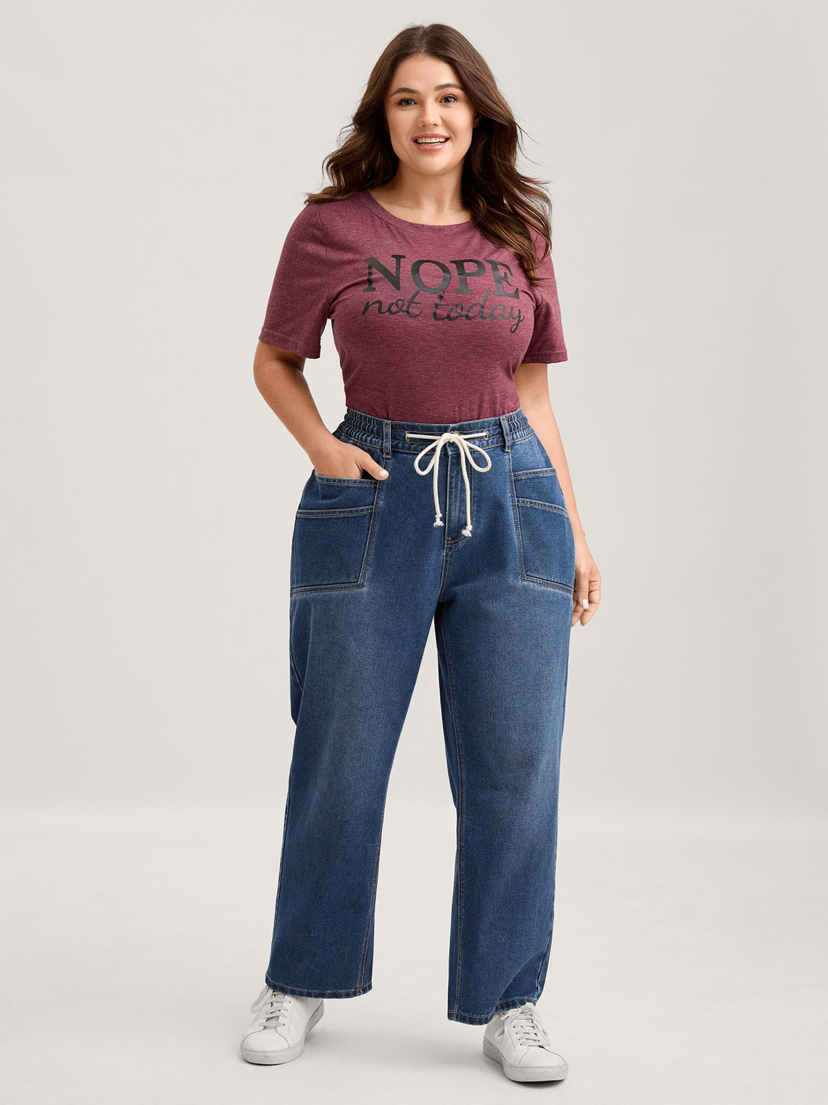 Layered Pockets Elastic Waistband Straight-Leg Jeans