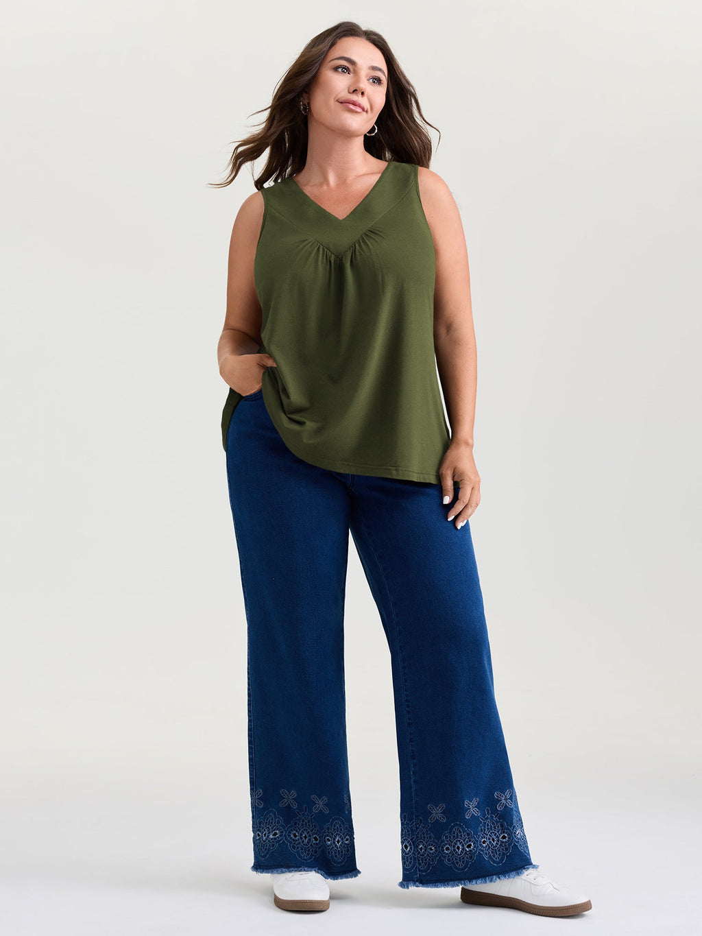 Stretchy V-Neck Pleated Tank Top