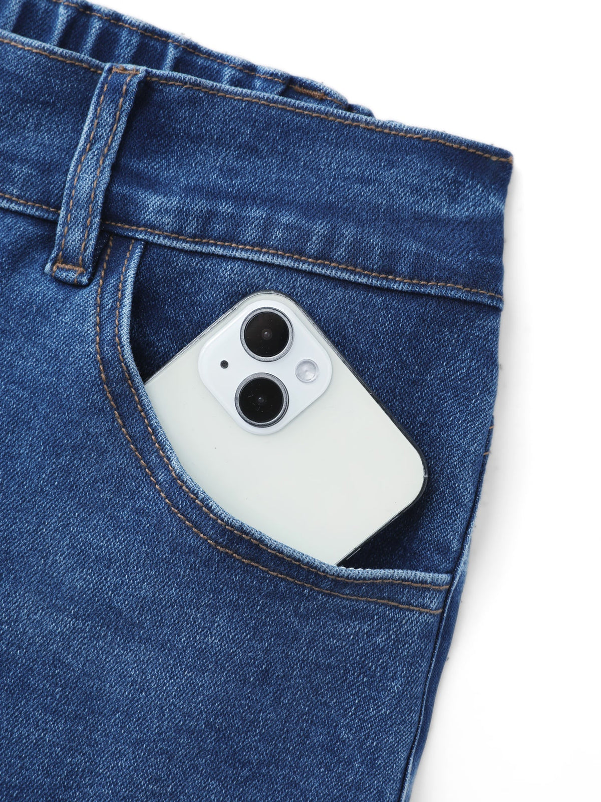 Mid-Rise Curve-Flattering Boyfriend Jeans