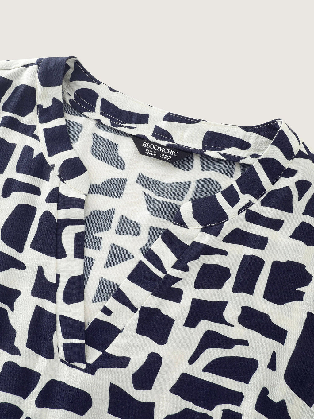 Geometric Print Petal Sleeve Blouse