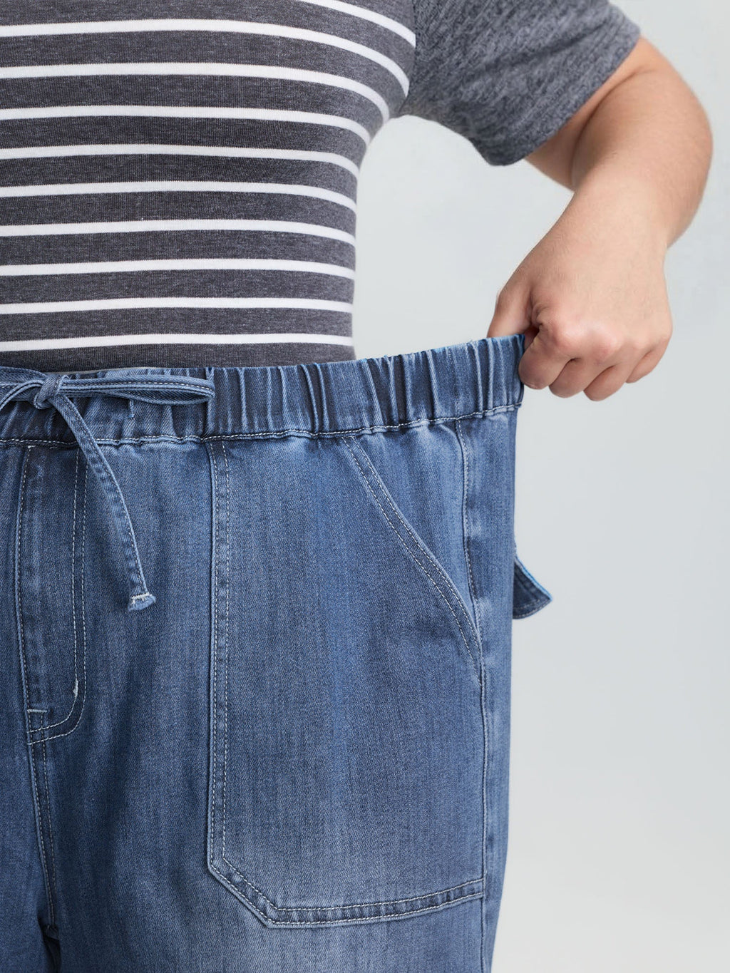 Supersoft Drawstring Wide-Leg Cargo Jeans