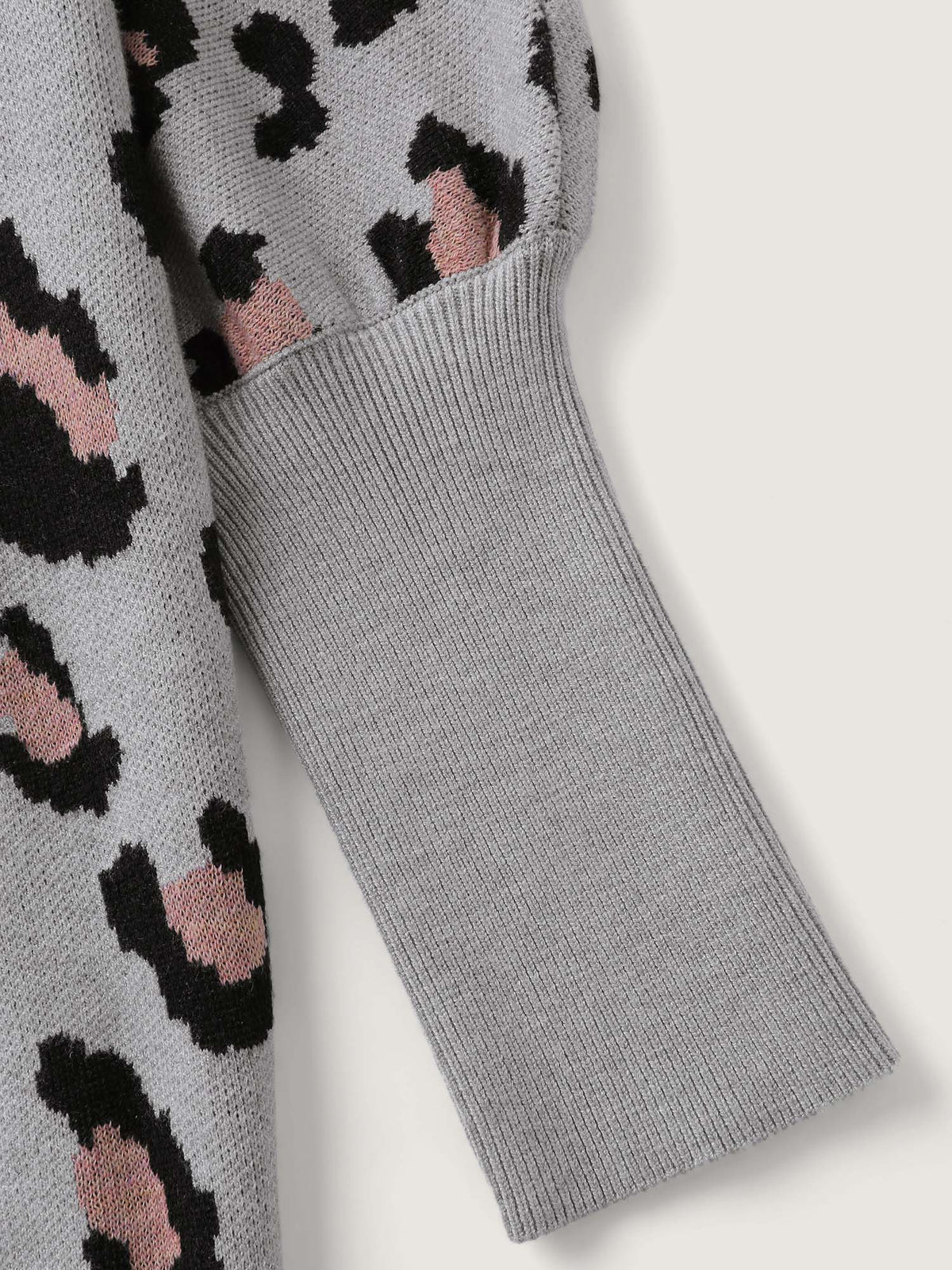 Leopard Print Arc Hem Pockets Knit Cardigan