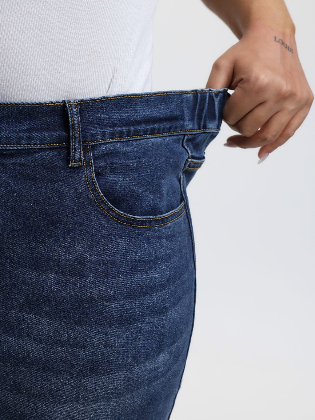 Vintage Wash High Rise Straight-Leg Jeans