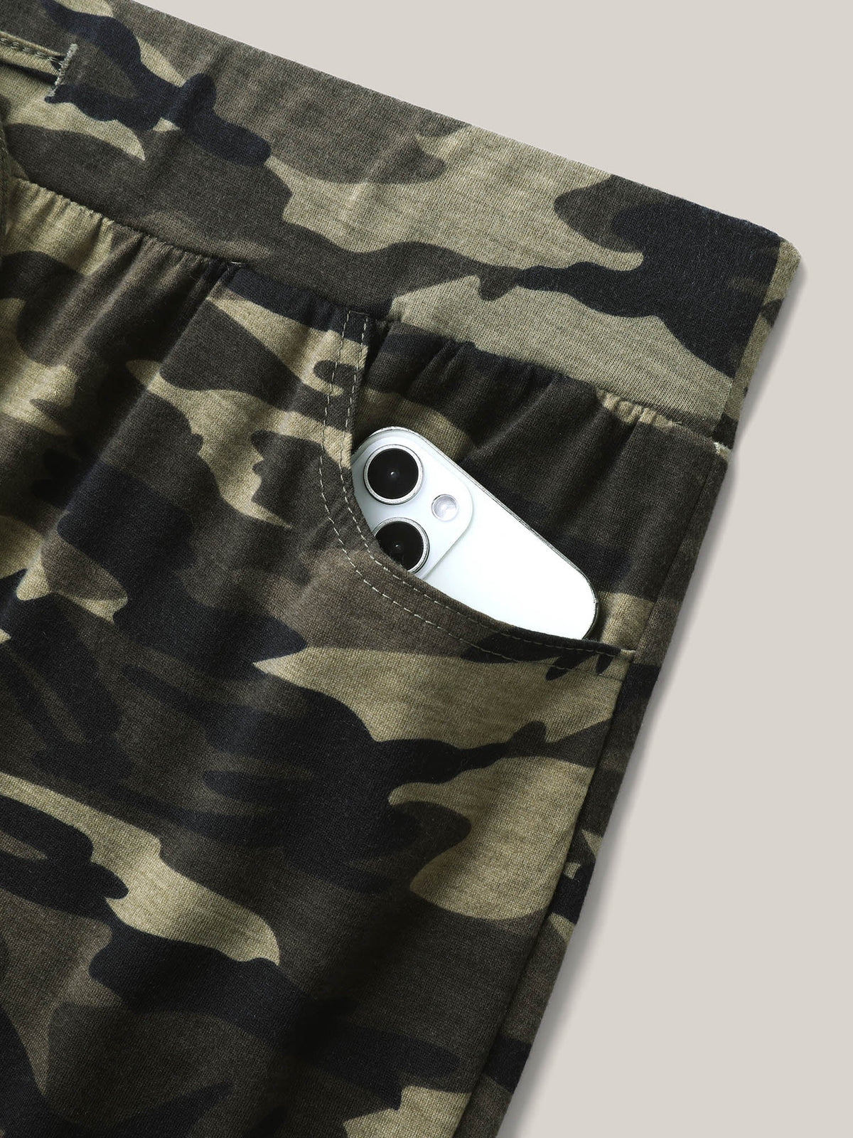 Camouflage Tie-Waist Wide-Leg Capri Pants
