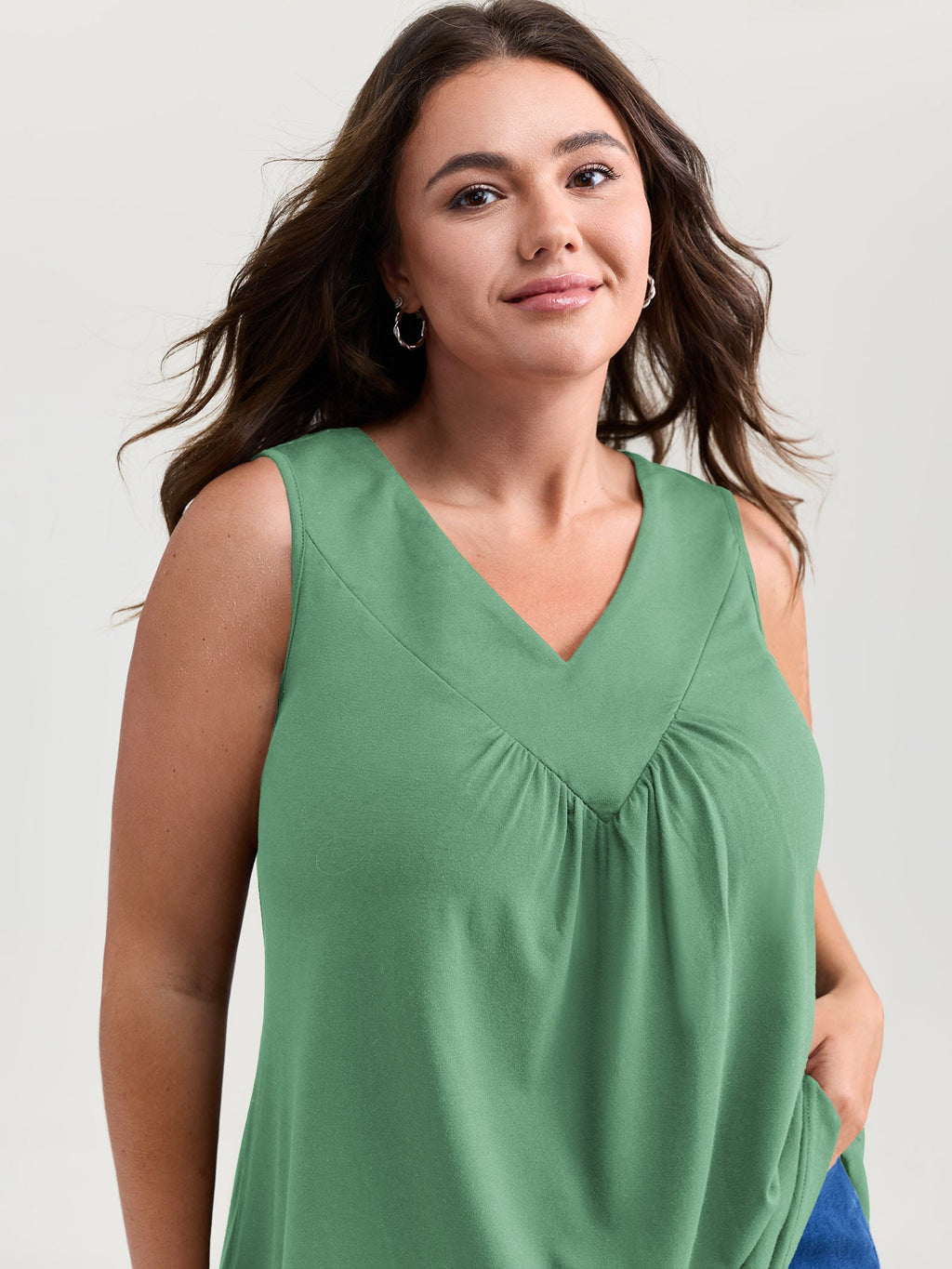 Stretchy V-Neck Pleated Tank Top