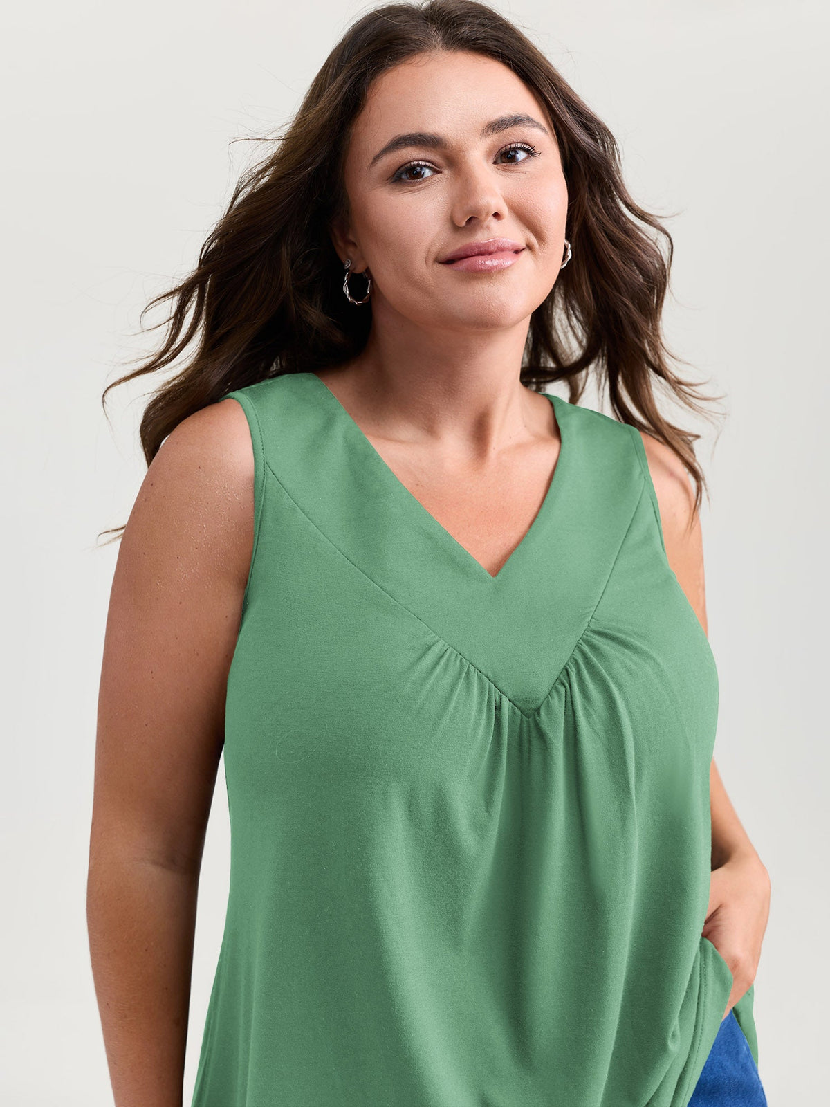Stretchy V-Neck Pleated Tank Top