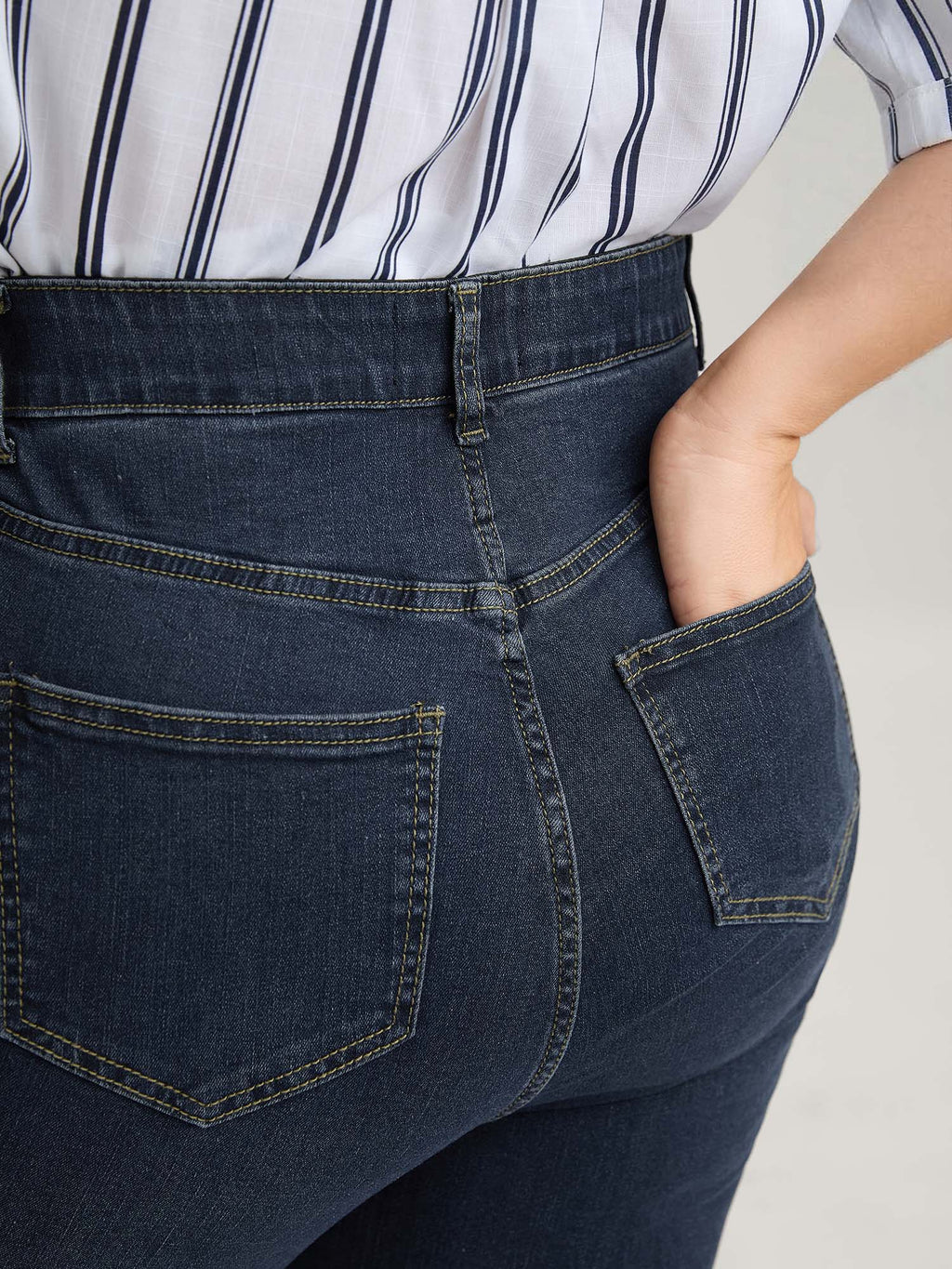 Pull-On Moderate Stretch Skinny-Fit Jeans
