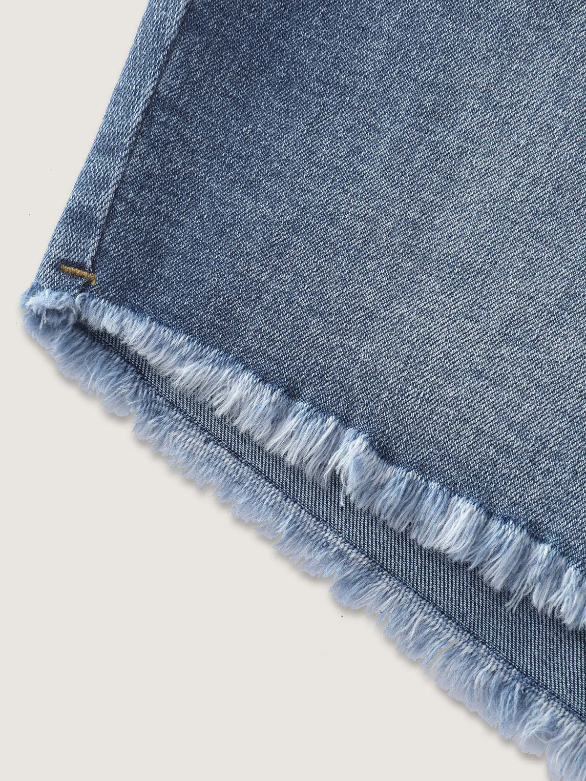 Stretchy Waist Raw Hem Straight-Leg Denim Shorts