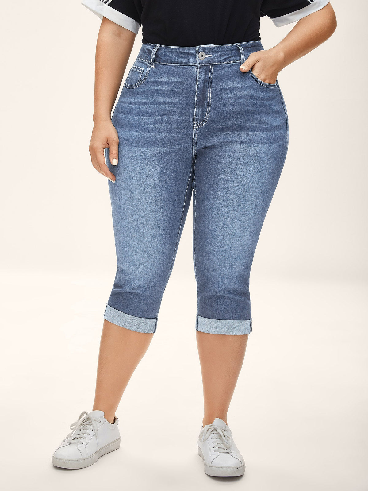 Folded Hem High-Rise Skinny-Fit Capri Jeans