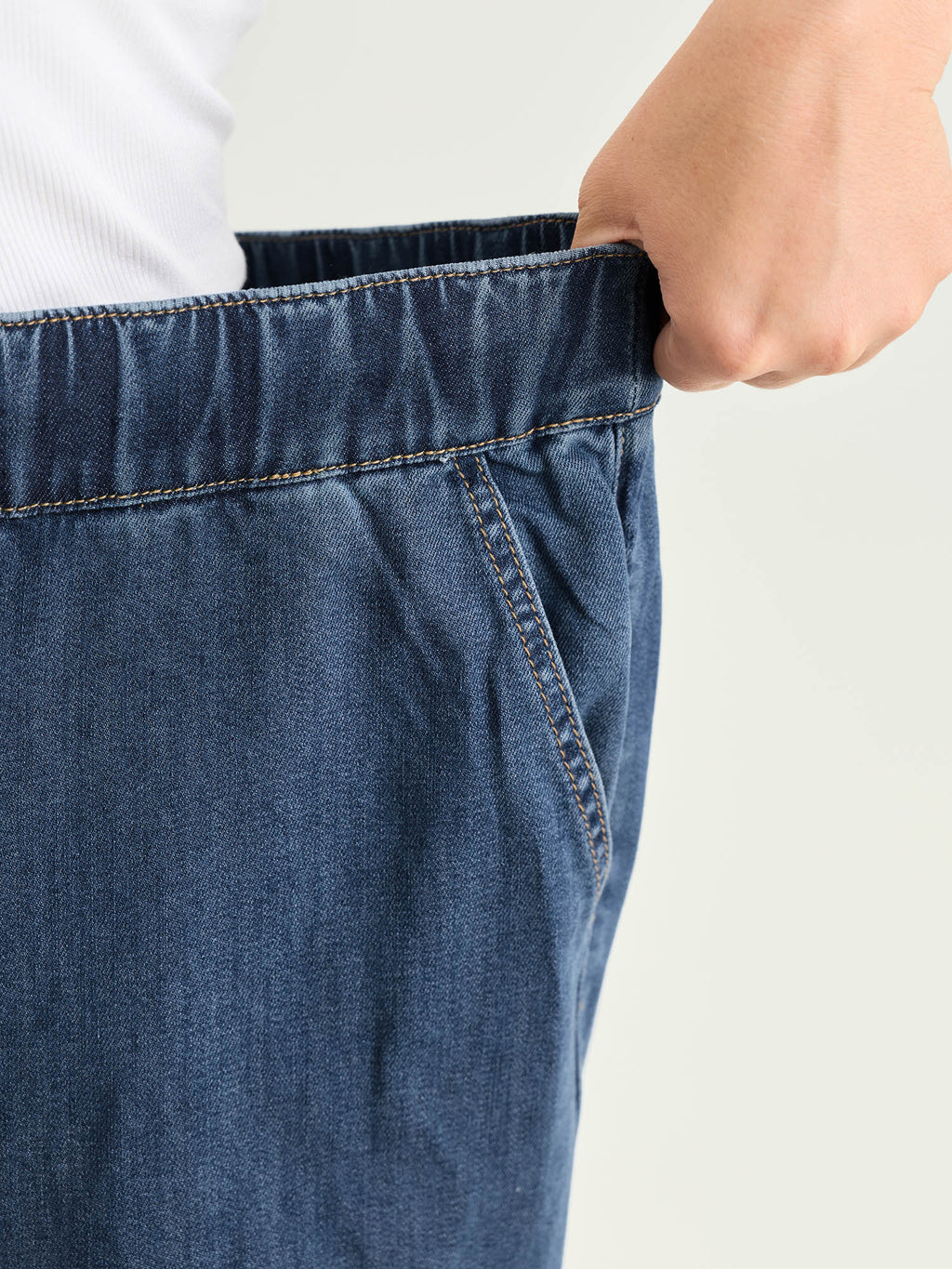 Elastic Drawstring Waistband Wide-Leg Jeans