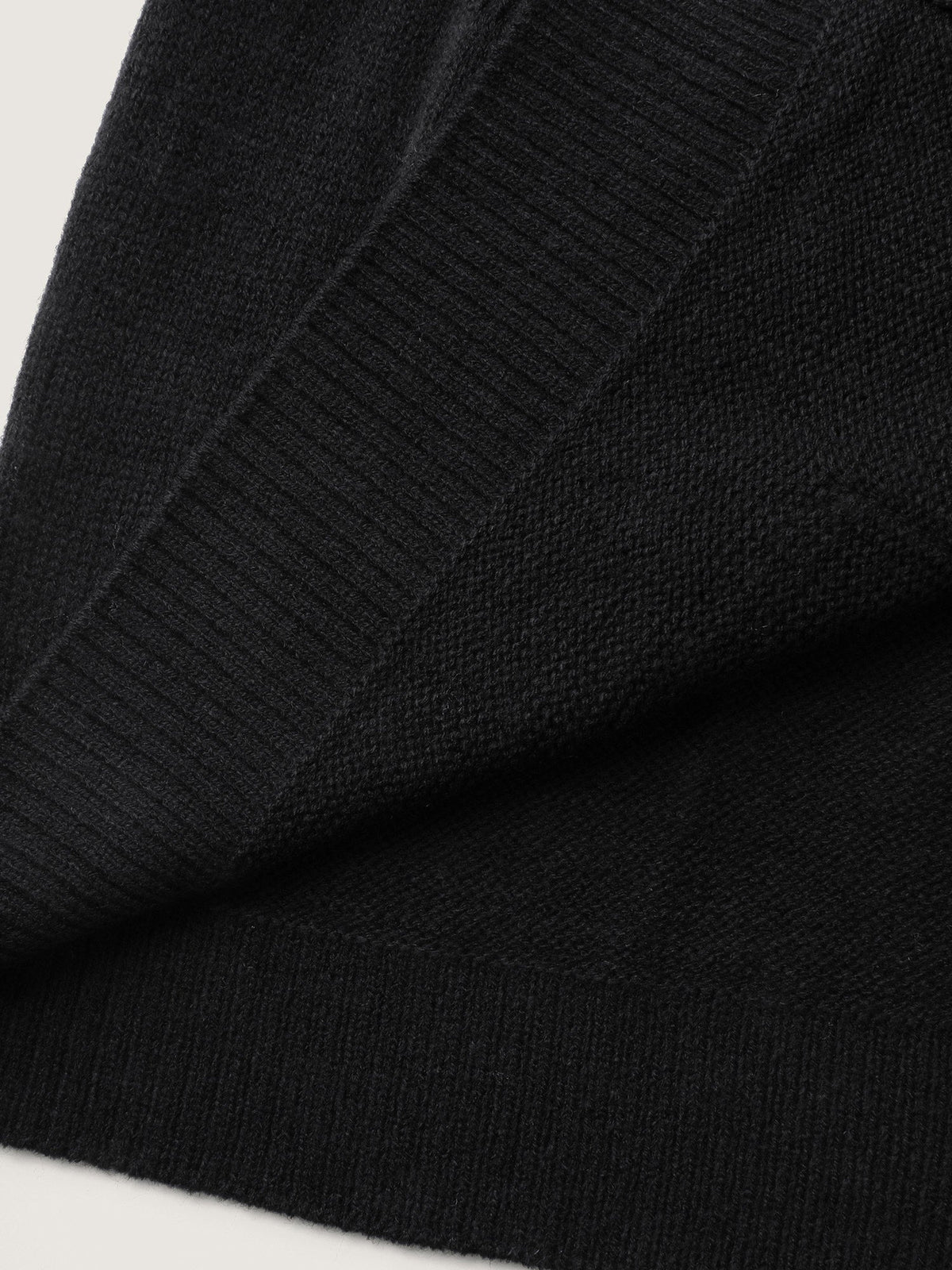 Spiderweb Jacquard Pockets Button Knit Cardigan