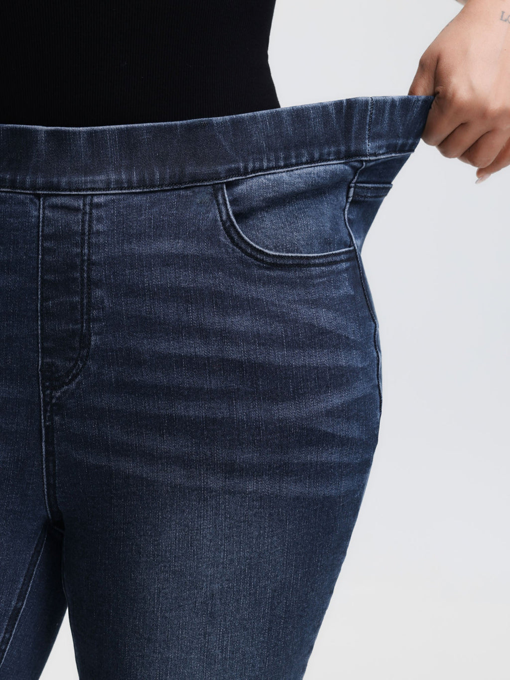 Super Stretchy Pull-On Cropped Skinny-Fit Jeans
