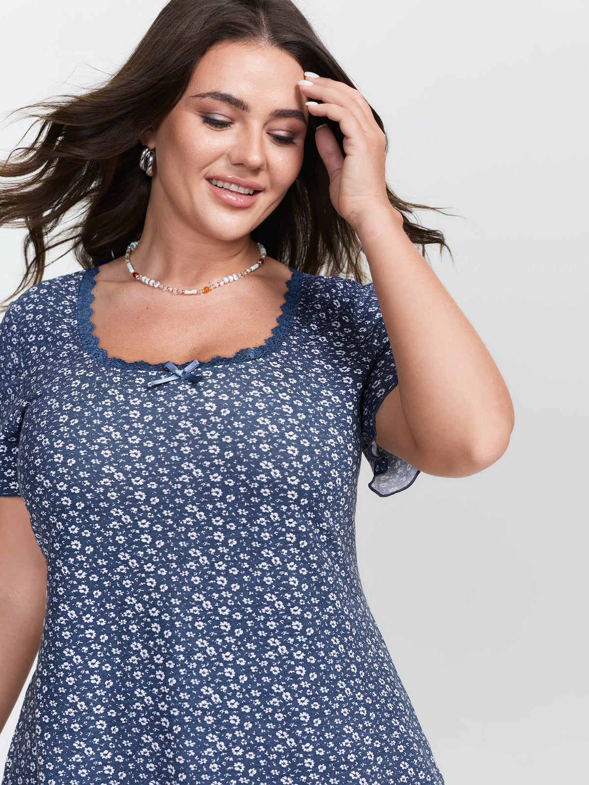 Floral Print Lace Neckline T-Shirt