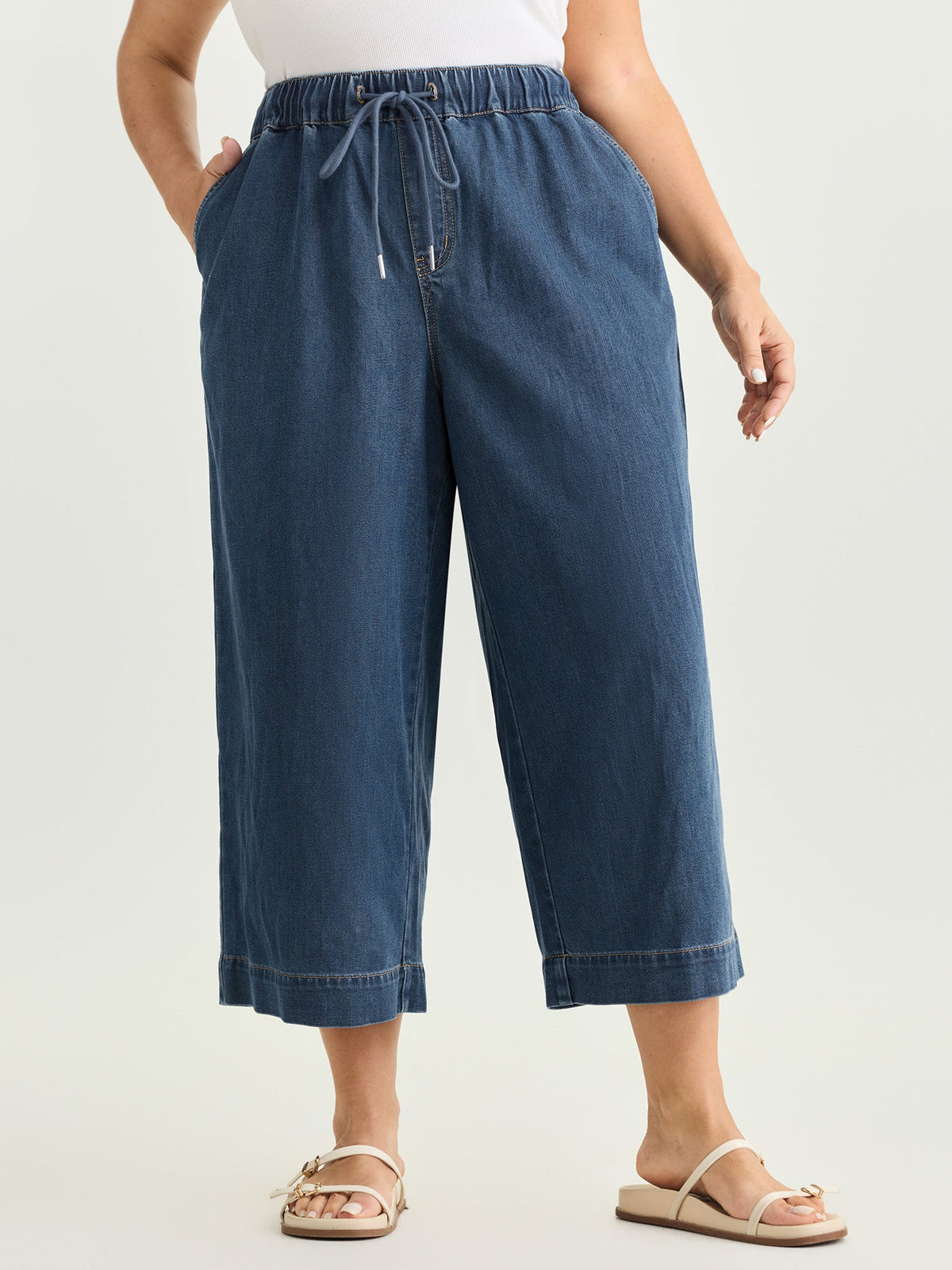Elastic Drawstring Waistband Wide-Leg Jeans