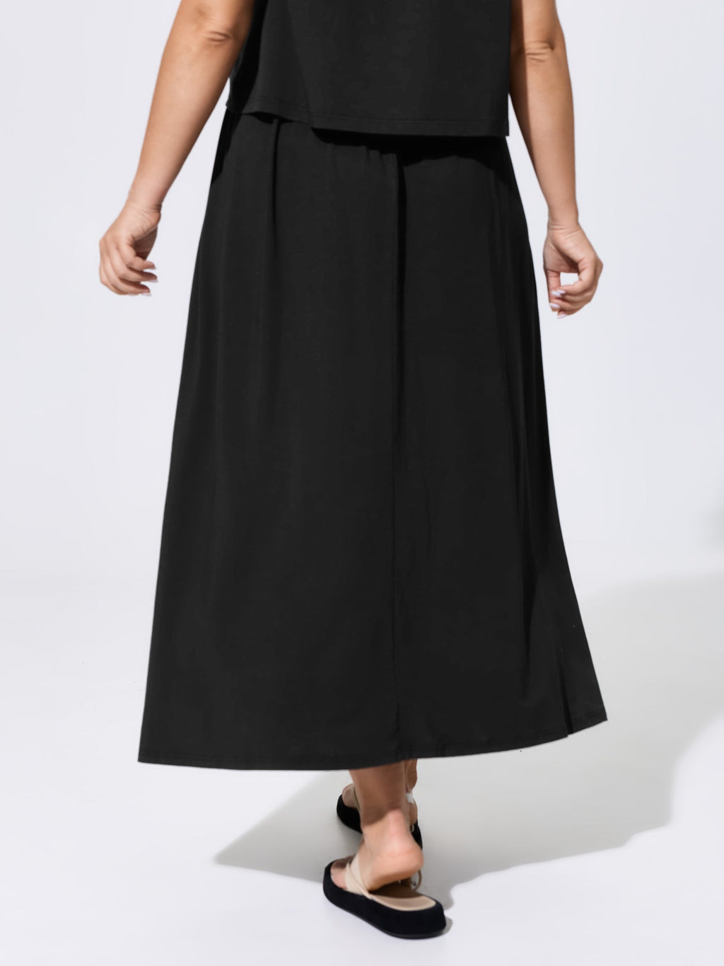 Supersoft Pockets Flowy Maxi Skirt