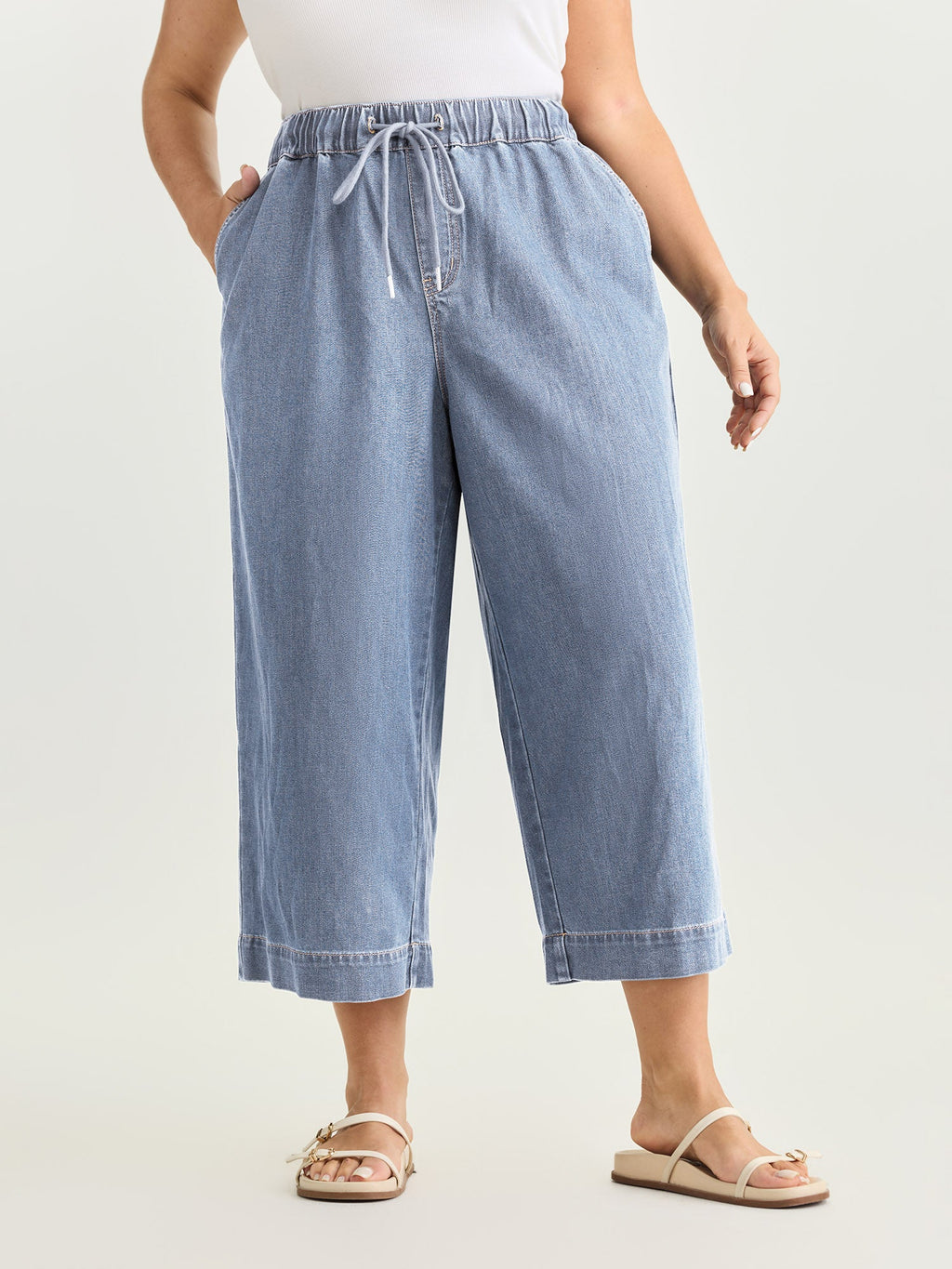 Elastic Drawstring Waistband Wide-Leg Jeans
