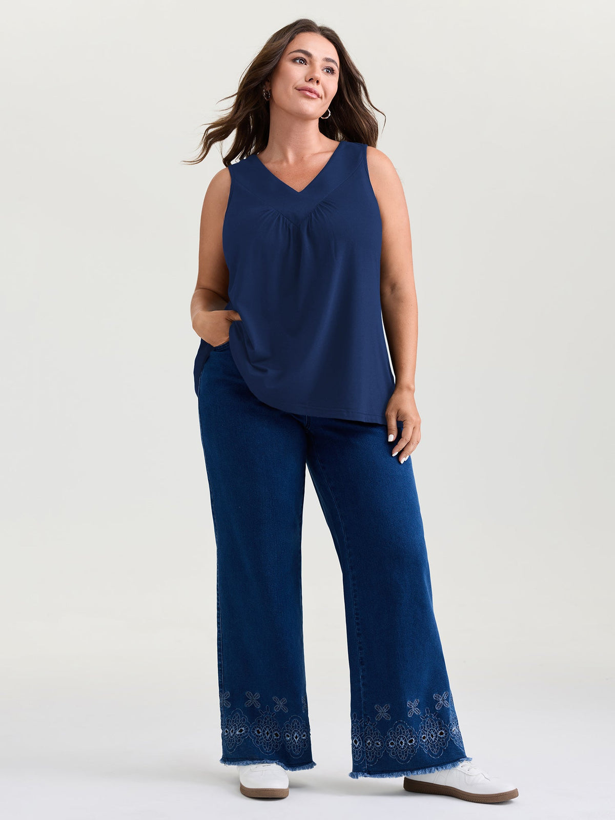 Stretchy V-Neck Pleated Tank Top