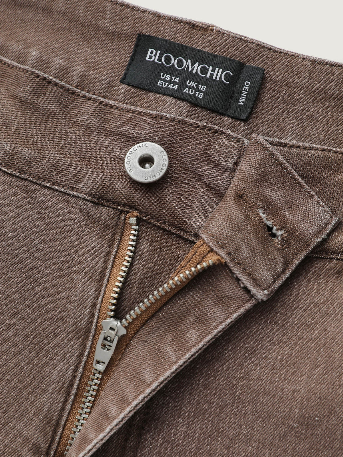 Classic High-Rise Cropped Straight-Leg Jeans