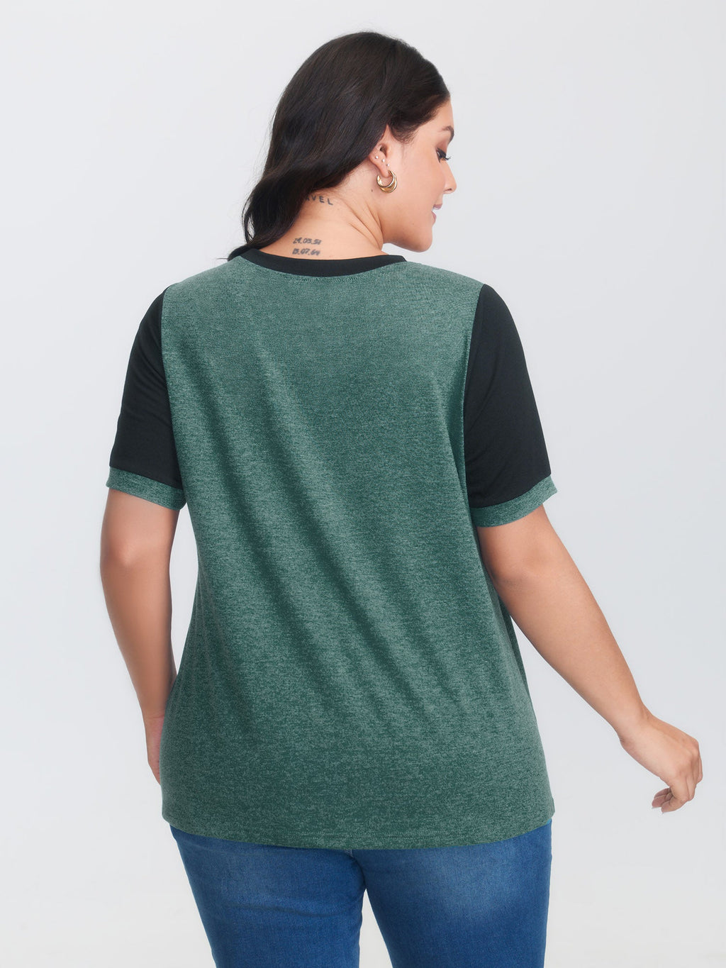 Stretchy Scalloped Lace Color Contrast T-Shirt