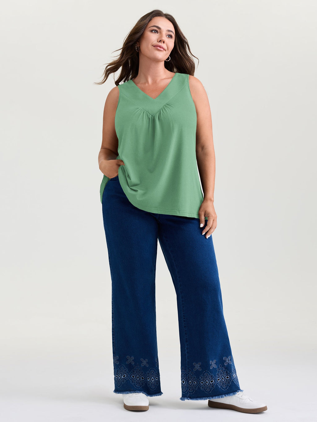 Stretchy V-Neck Pleated Tank Top