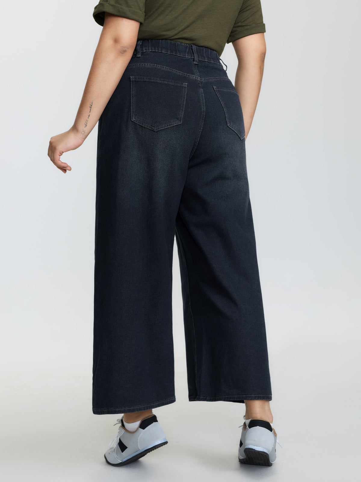 Pull-On Stretchy-Waist Wide-Leg Jeans