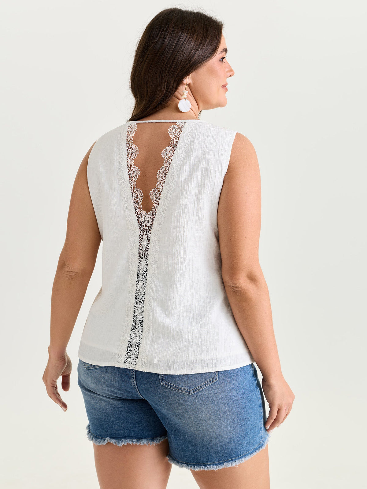 Lace Textured Sleeveless Blouse