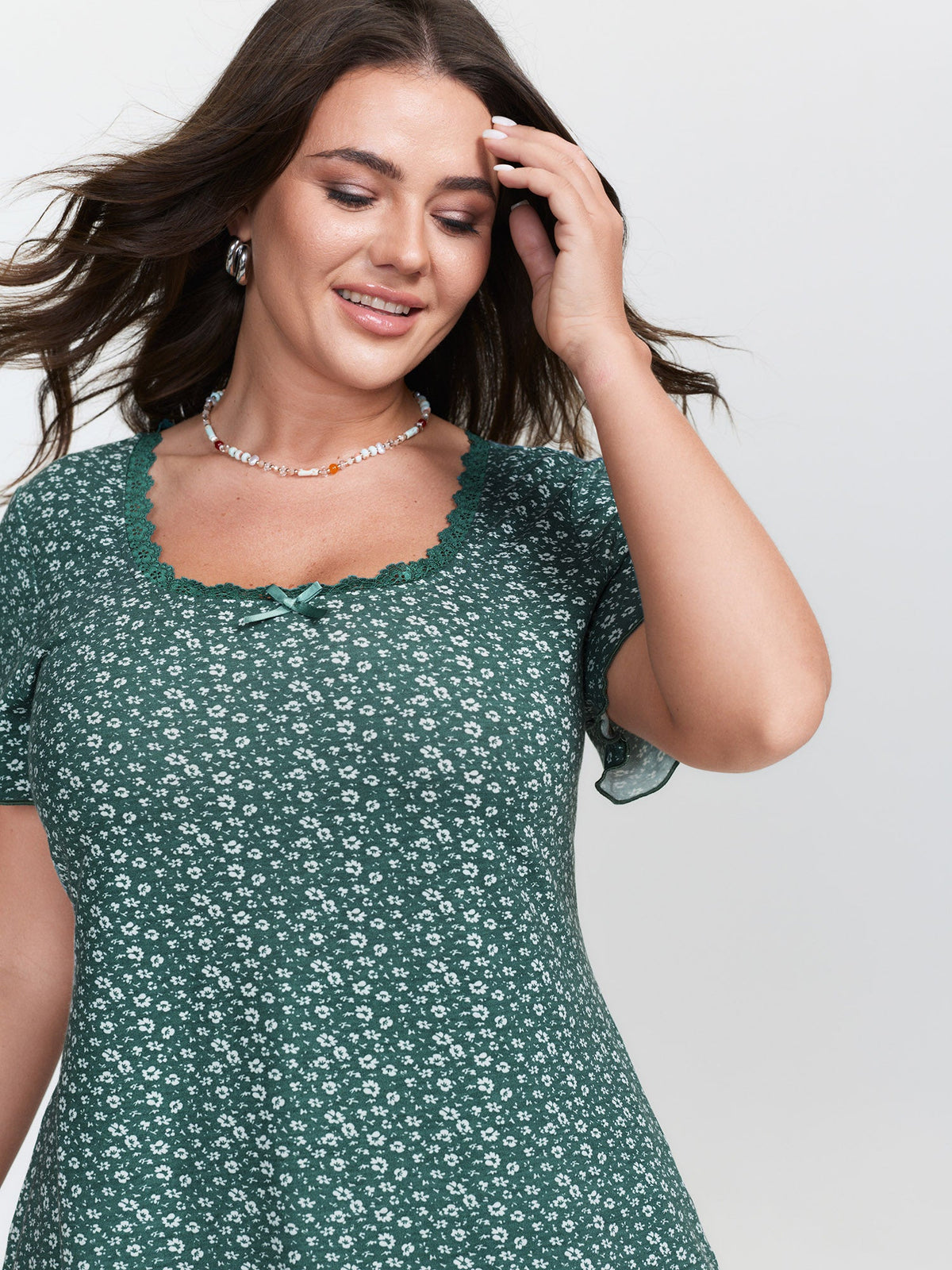 Floral Print Lace Neckline T-Shirt